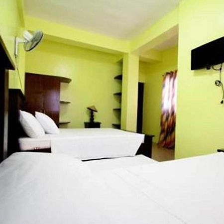Luis Bay Travellers Lodge Coron Extérieur photo