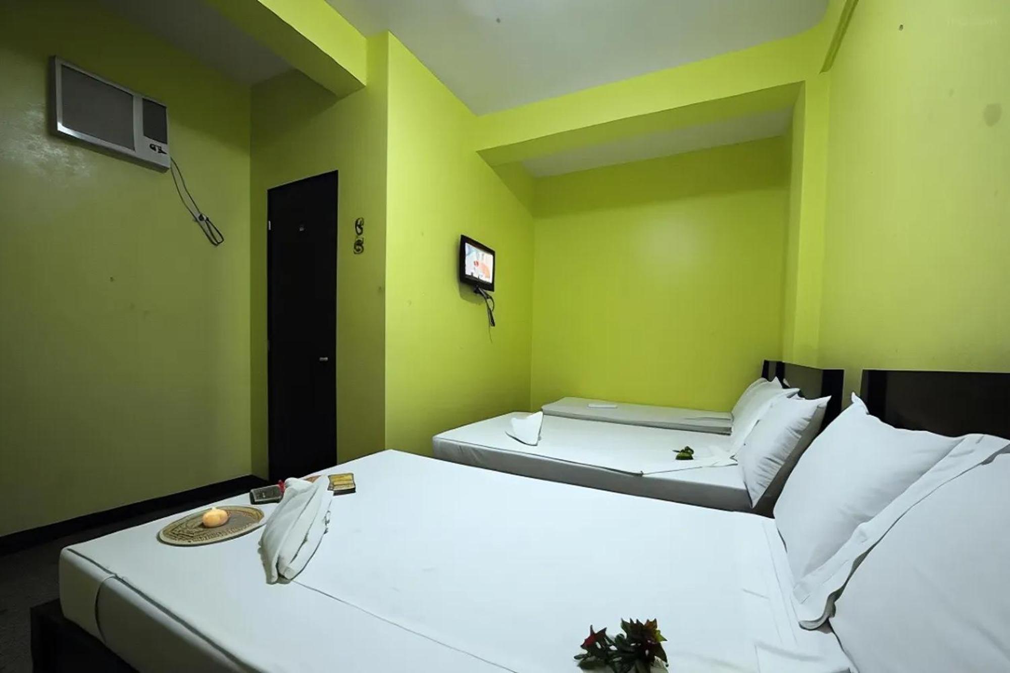 Luis Bay Travellers Lodge Coron Extérieur photo