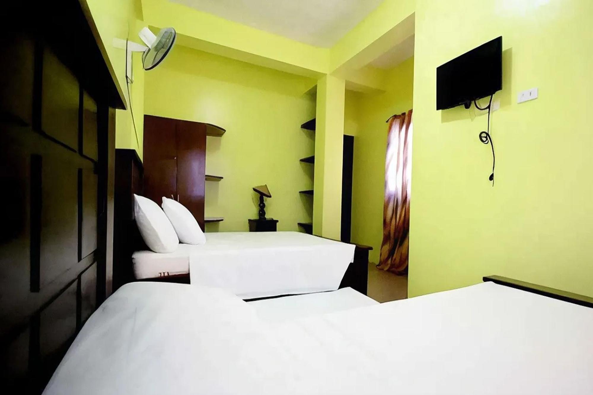 Luis Bay Travellers Lodge Coron Extérieur photo