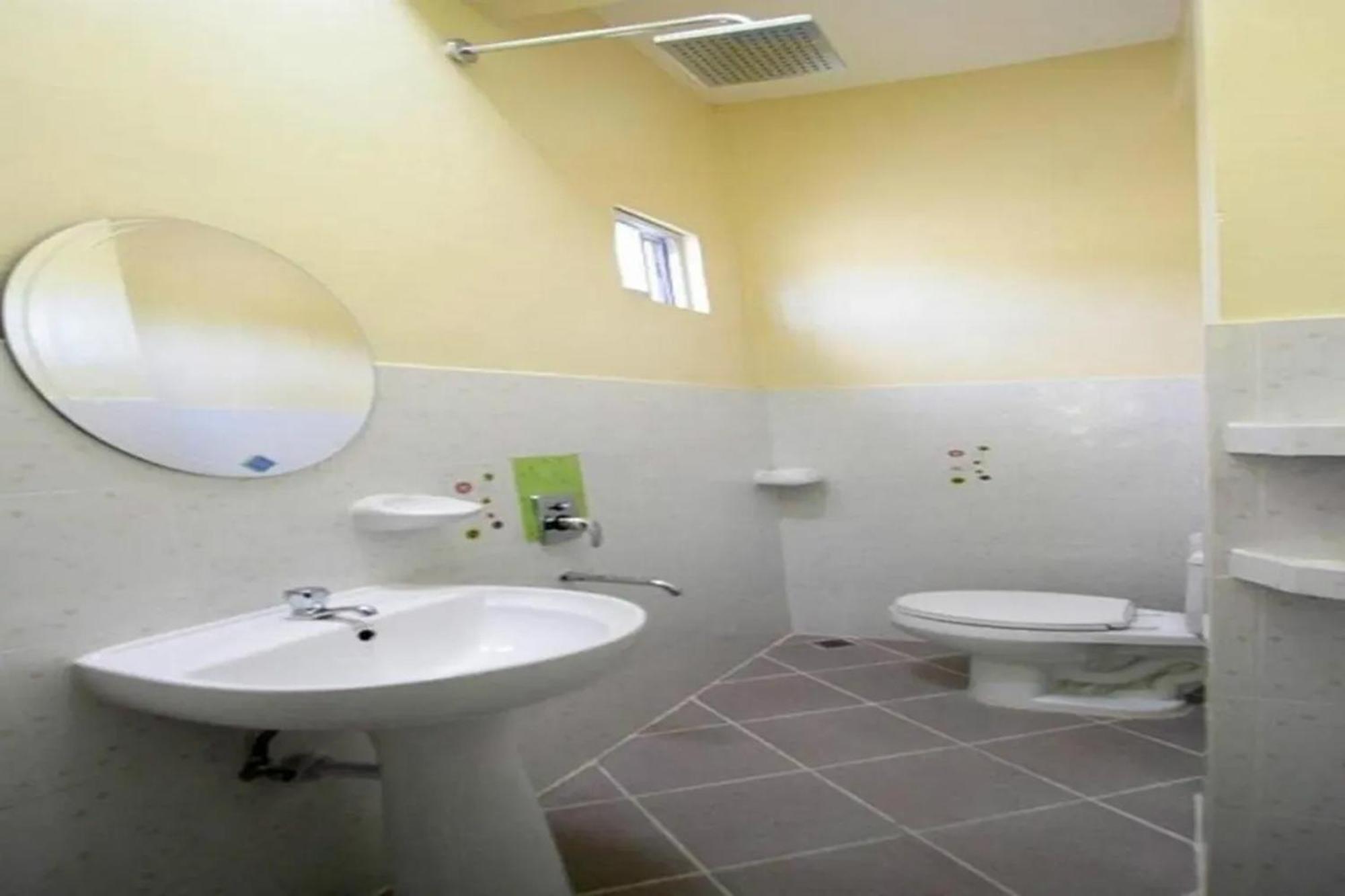 Luis Bay Travellers Lodge Coron Extérieur photo