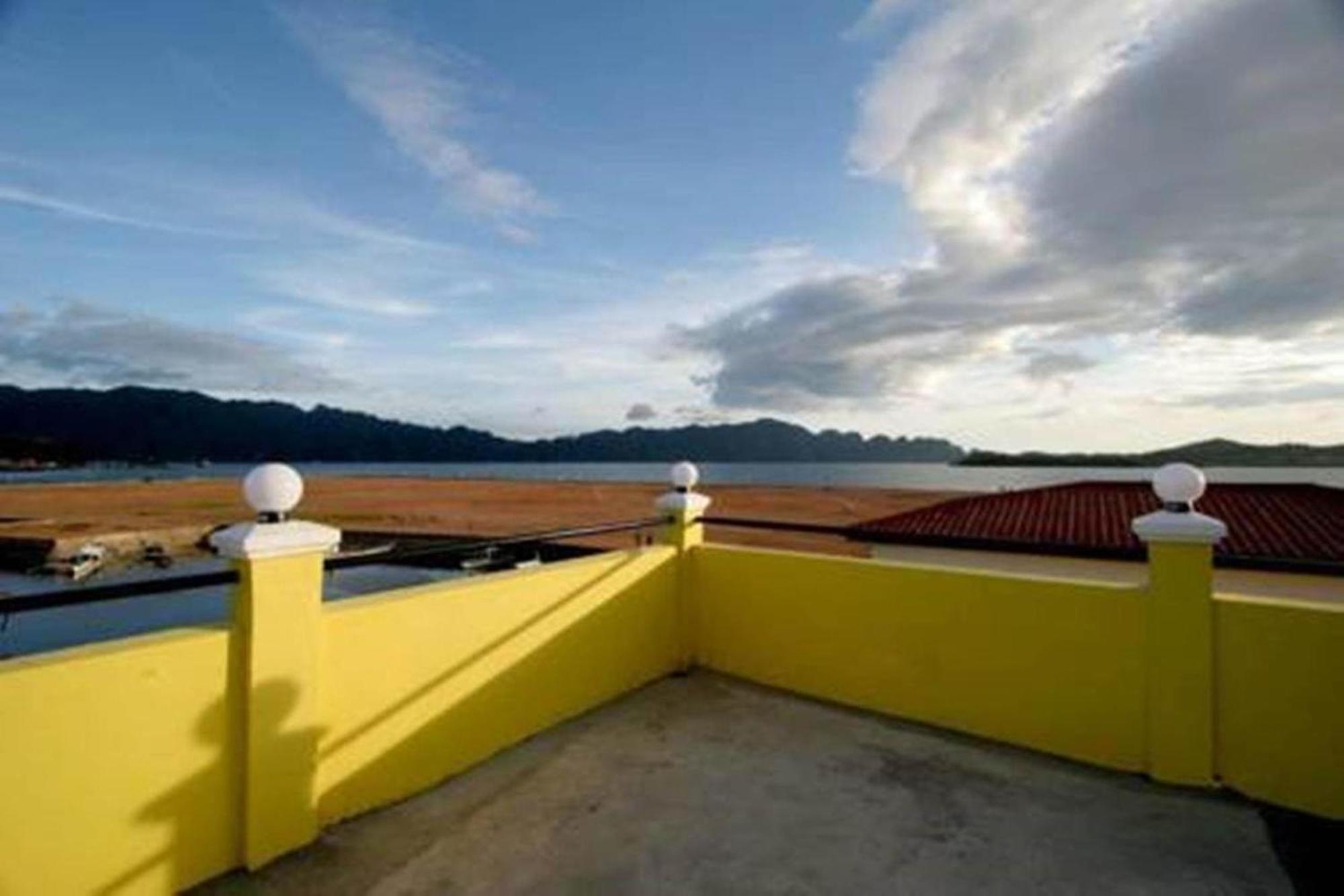 Luis Bay Travellers Lodge Coron Extérieur photo