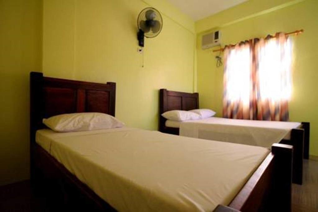 Luis Bay Travellers Lodge Coron Extérieur photo