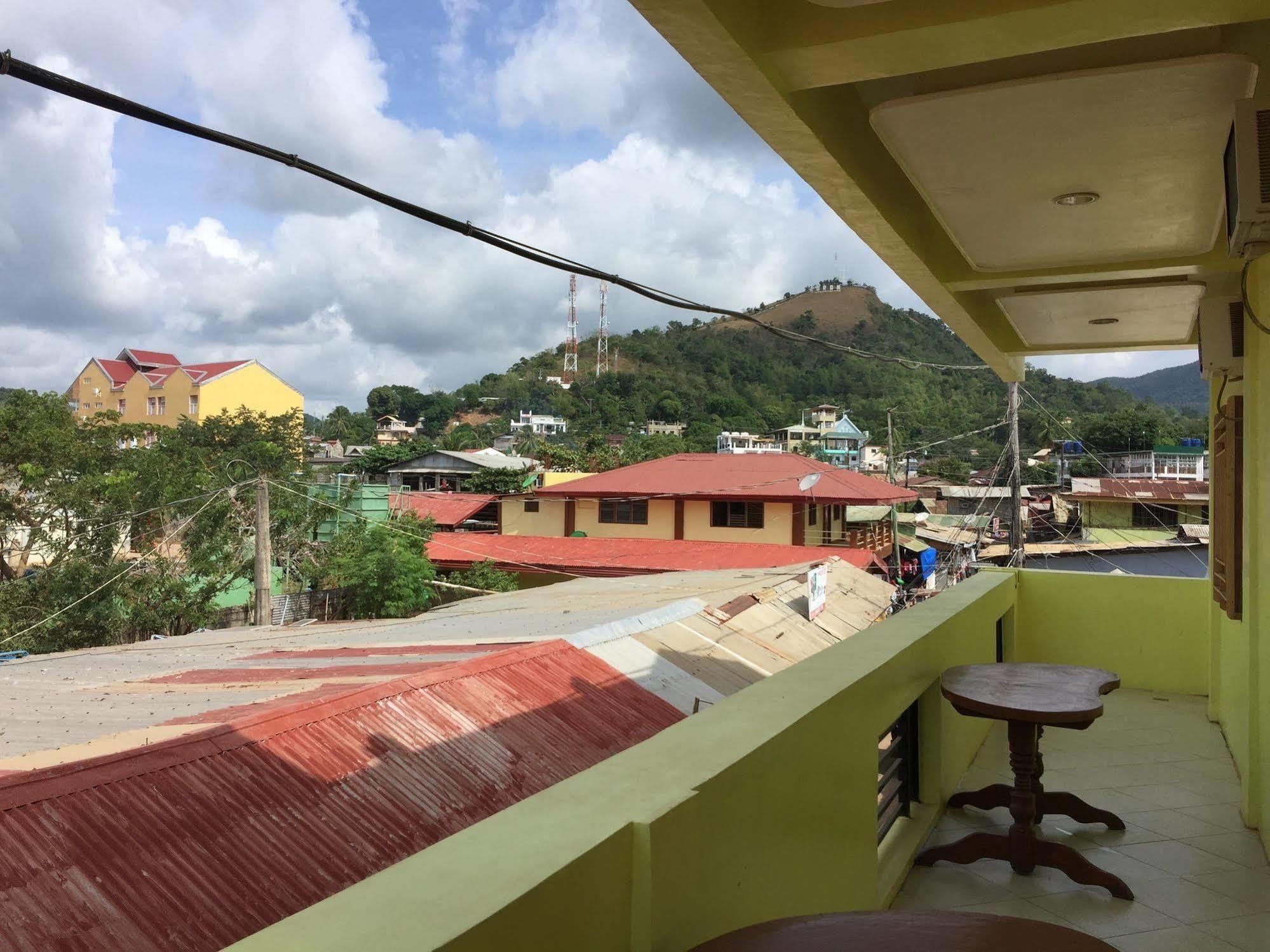 Luis Bay Travellers Lodge Coron Extérieur photo